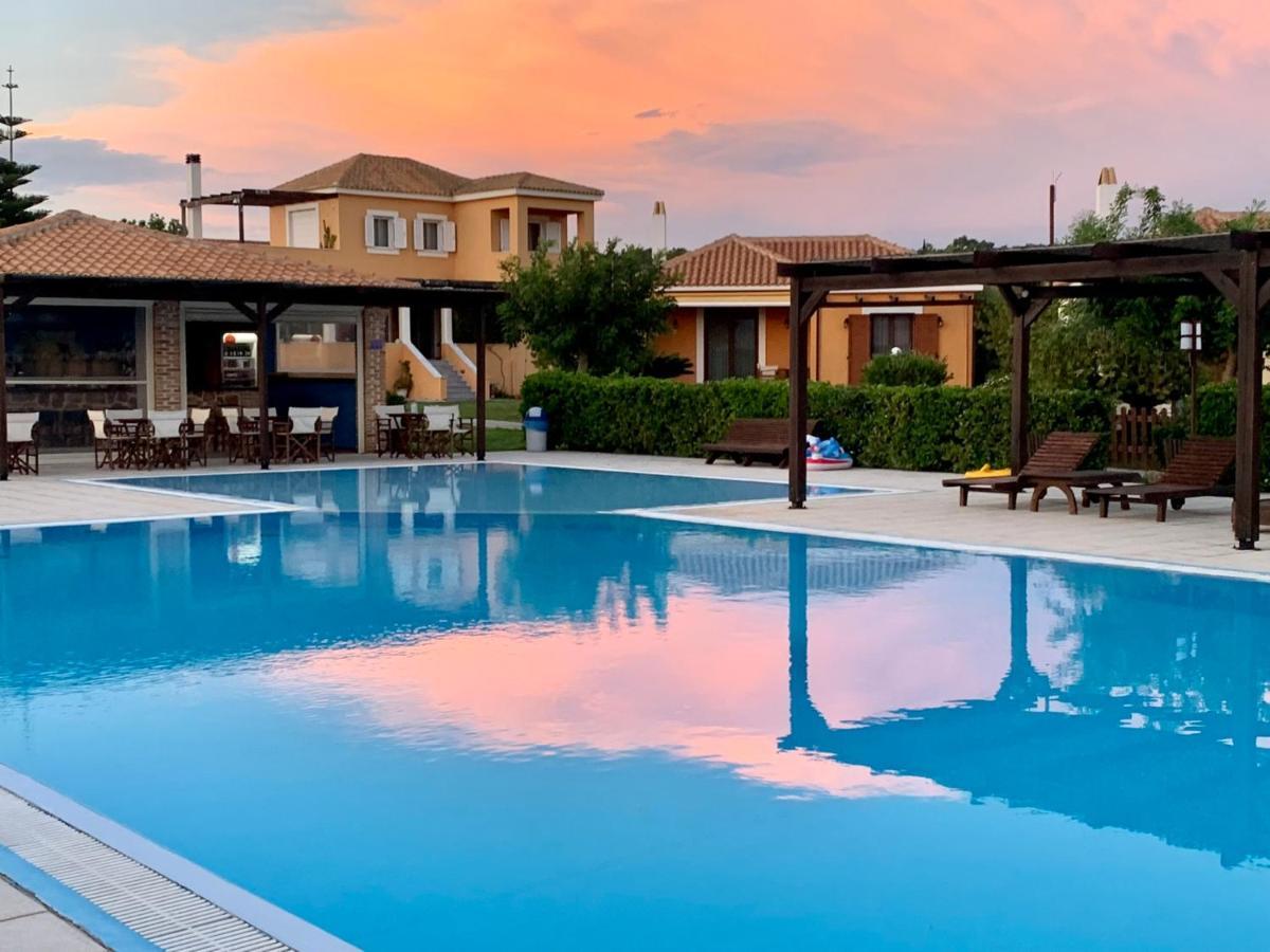 Boutique Hotel Ileas Village Arkúdi Kültér fotó