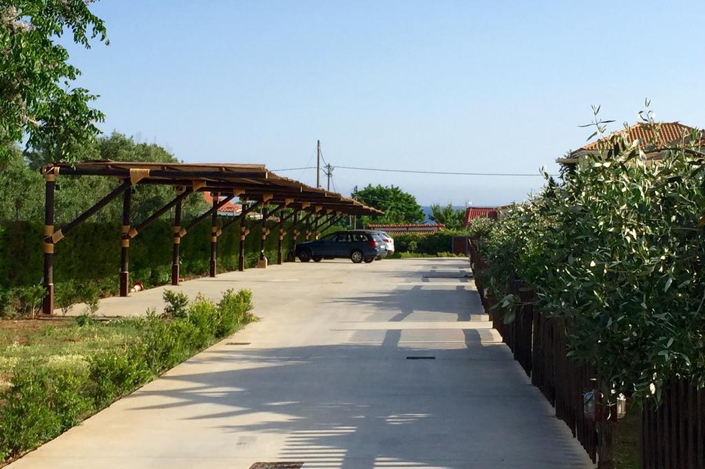 Boutique Hotel Ileas Village Arkúdi Kültér fotó