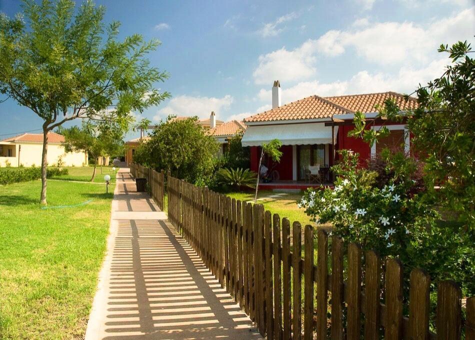 Boutique Hotel Ileas Village Arkúdi Szoba fotó